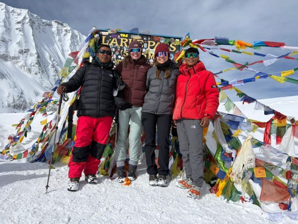 manaslu circuit with larke pass