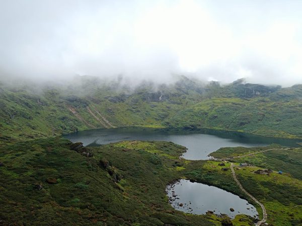 makalu-base-camp-lake-view